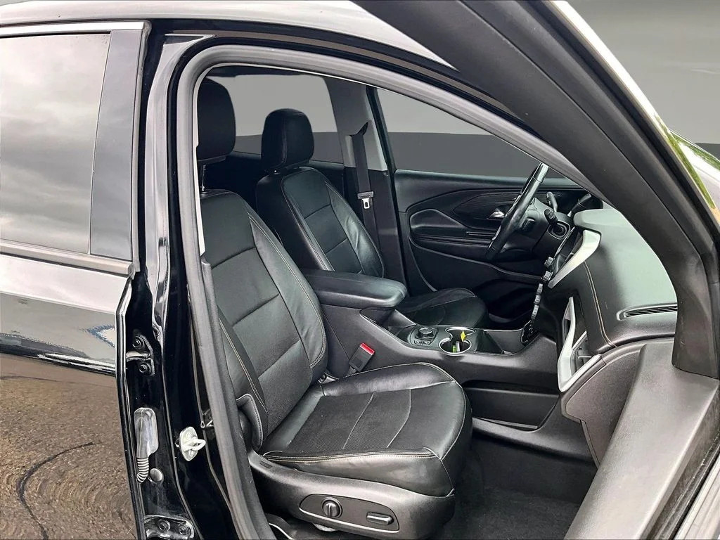 Certified Used 2019 Black GMC SLT image 32