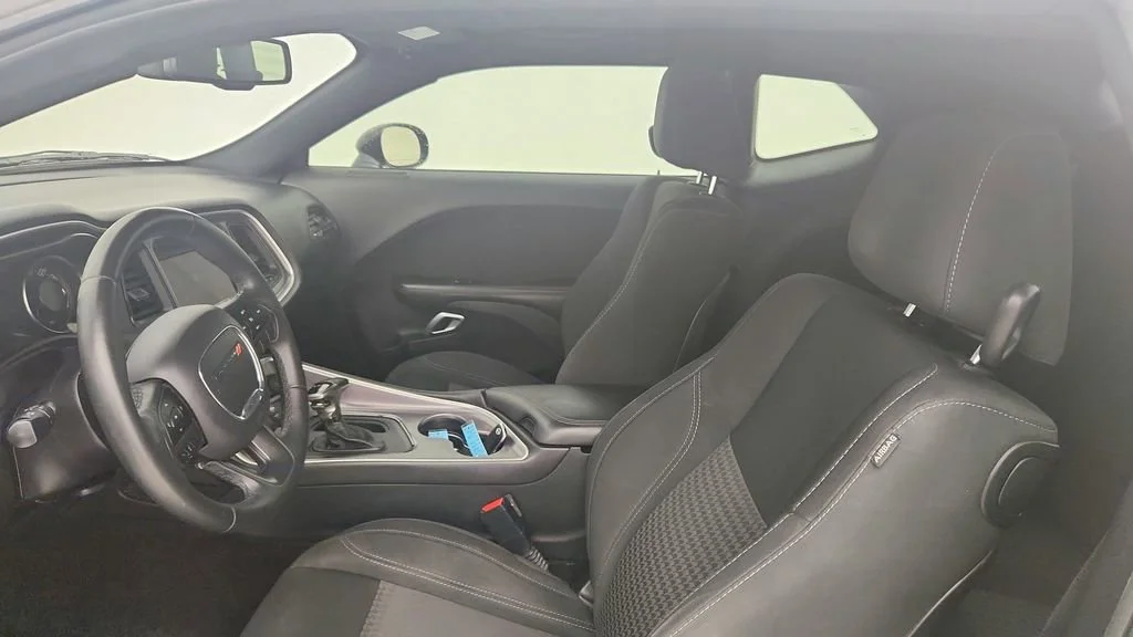Used 2019 Gray Dodge SXT image 15