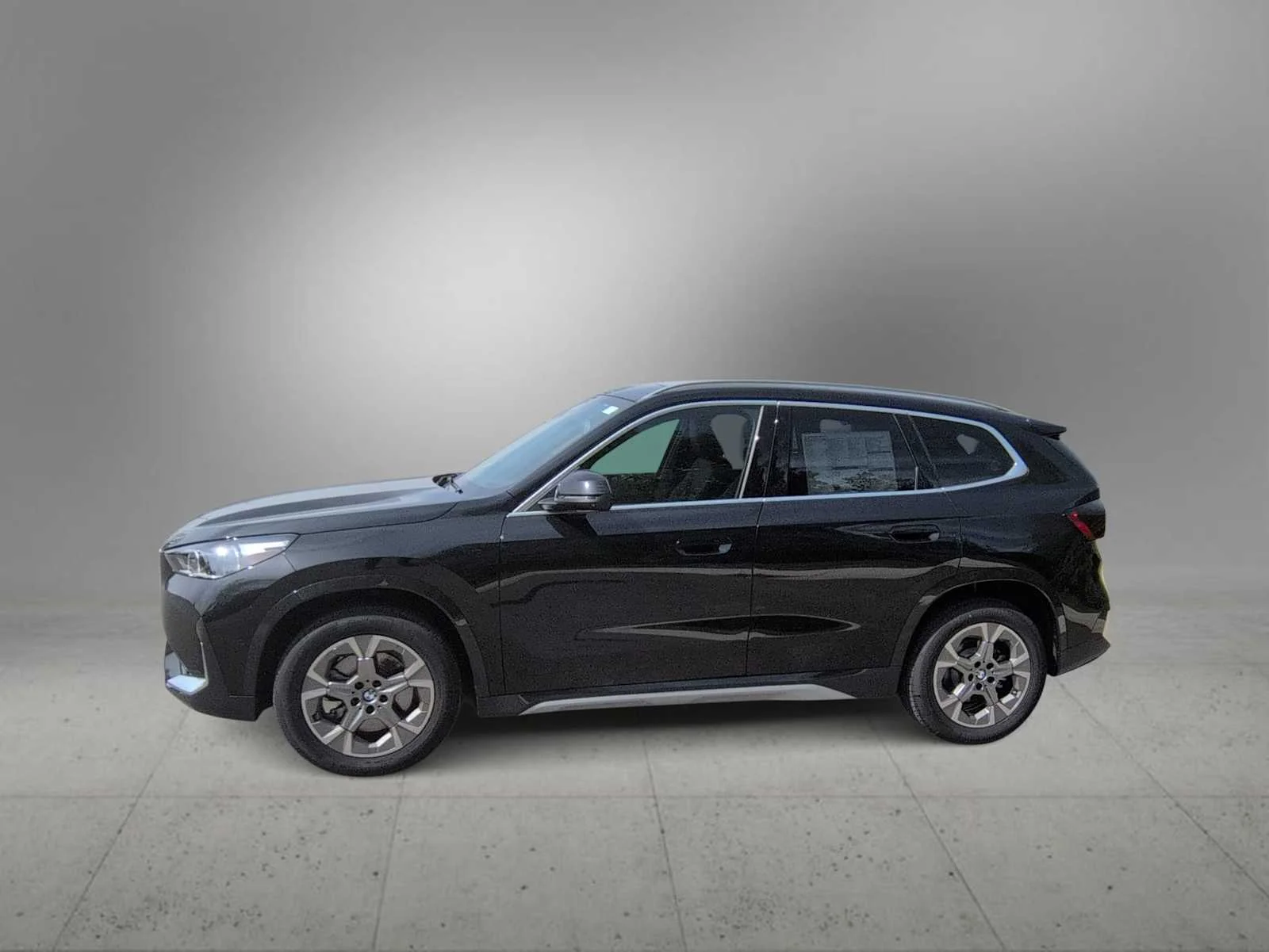 New 2026 Black Sapphire Metallic BMW xDrive28i image 5