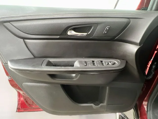 Used 2017 Red Chevrolet 1LT image 29