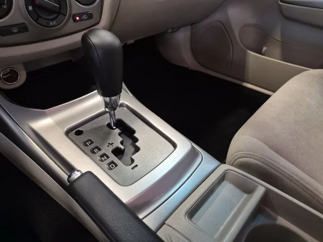 Used 2009 Blue Subaru 2.5i image 17
