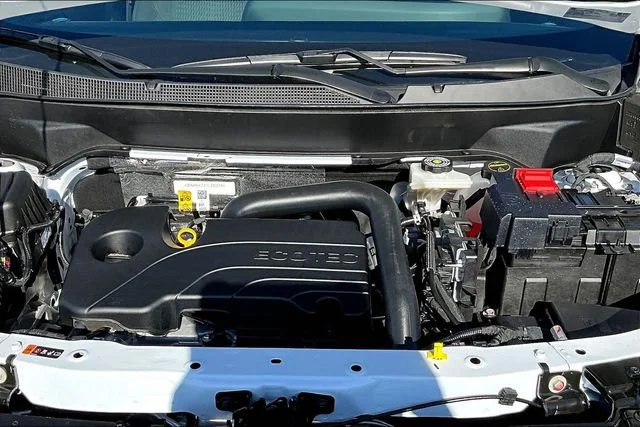 New 2026 Summit White Chevrolet LT image 12