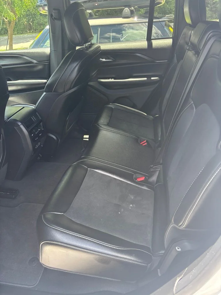 Used 2025 White Jeep Altitude image 4