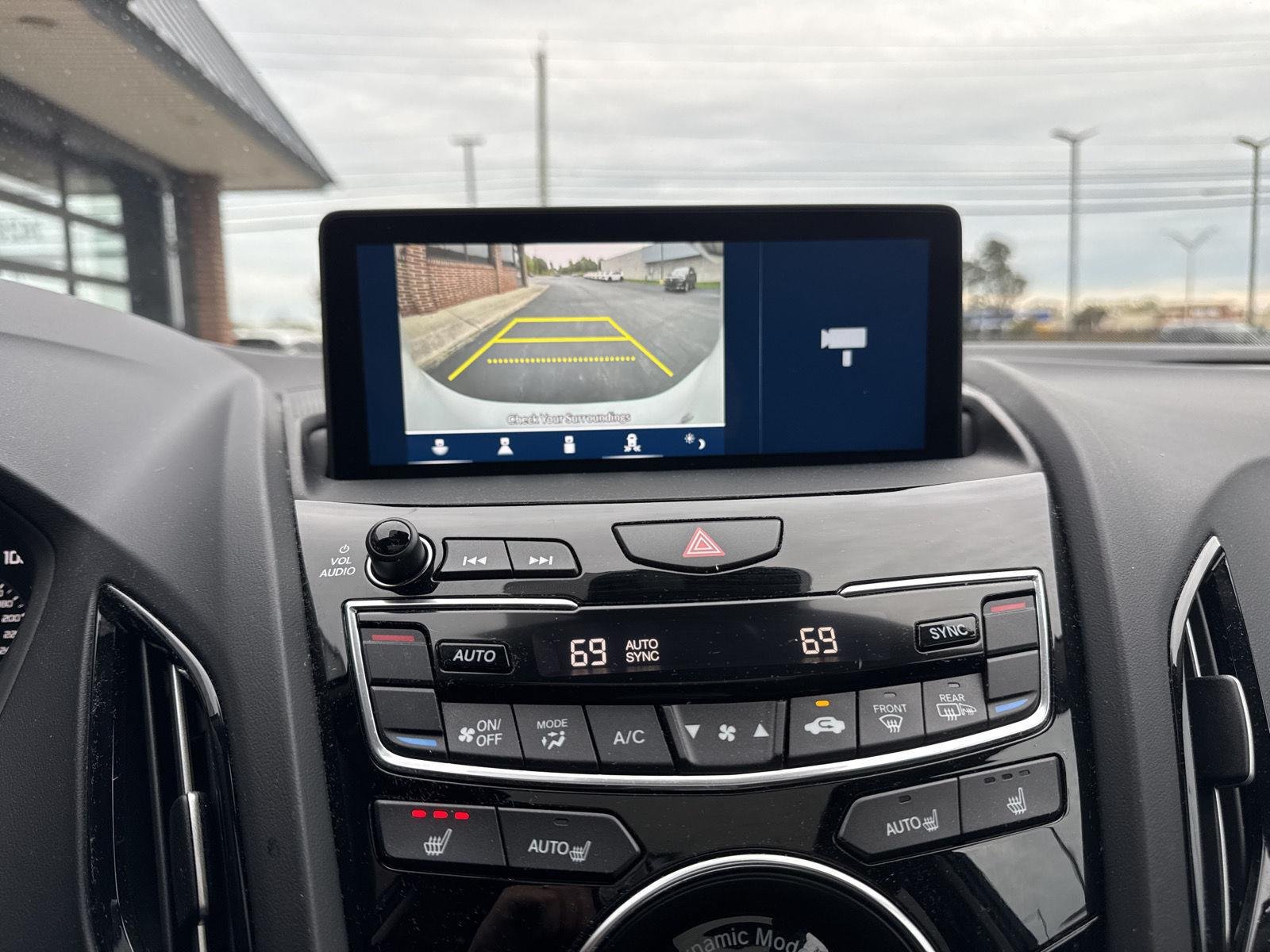 Used 2023 Platinum White Pearl Acura SH-AWD w/Tech image 22