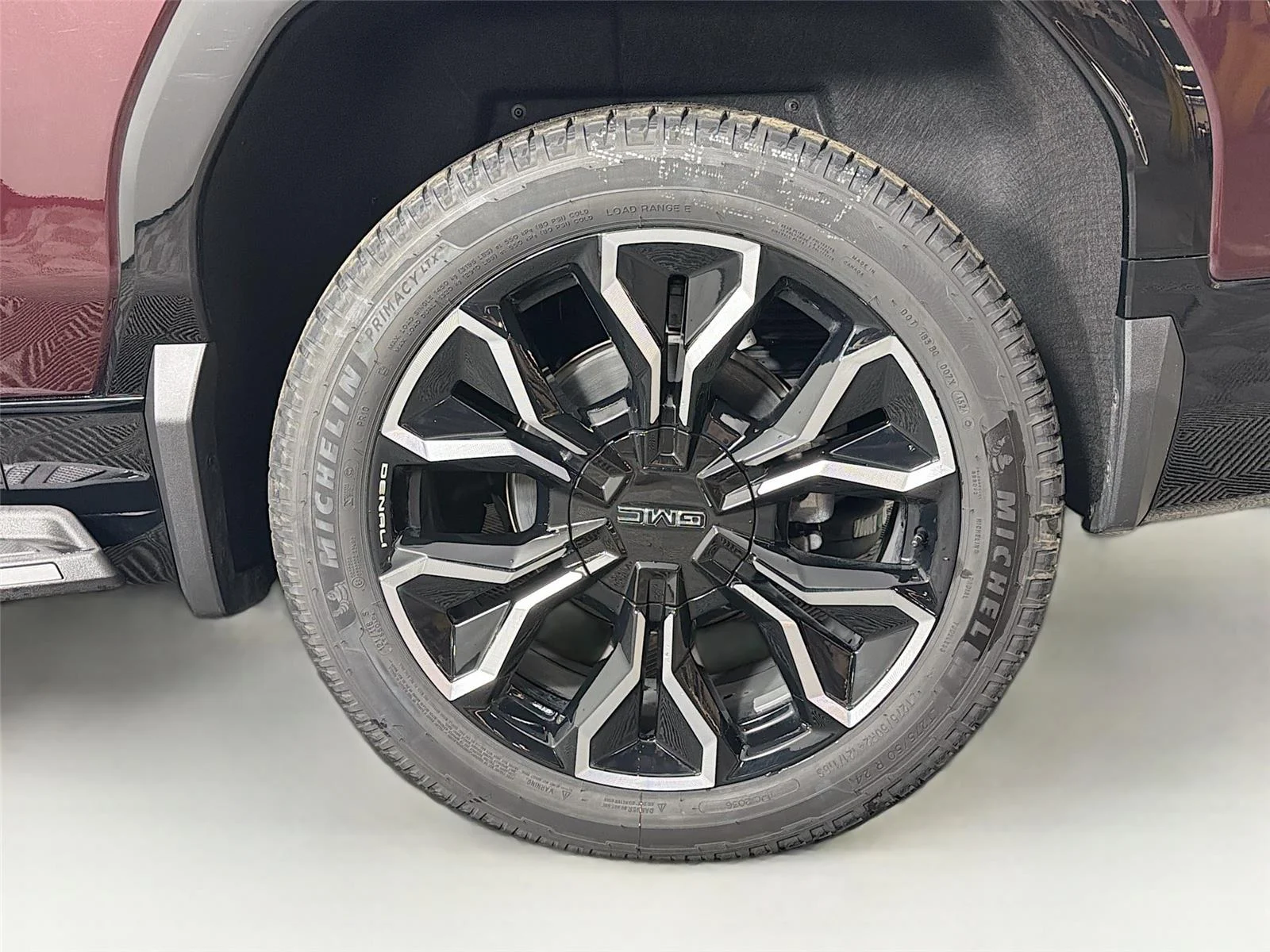 2025 GMC Sierra EV Denali - Photo 33