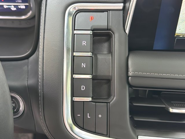 Used 2022 Gray Chevrolet LT image 32