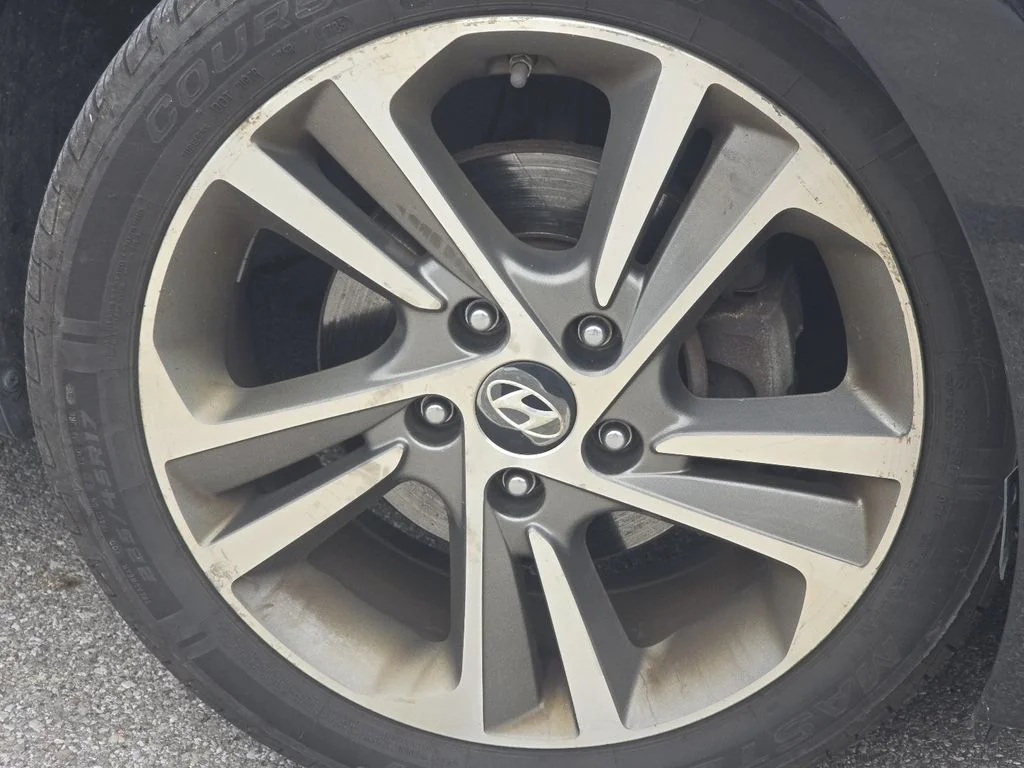 Used 2017 Black Hyundai Limited image 9