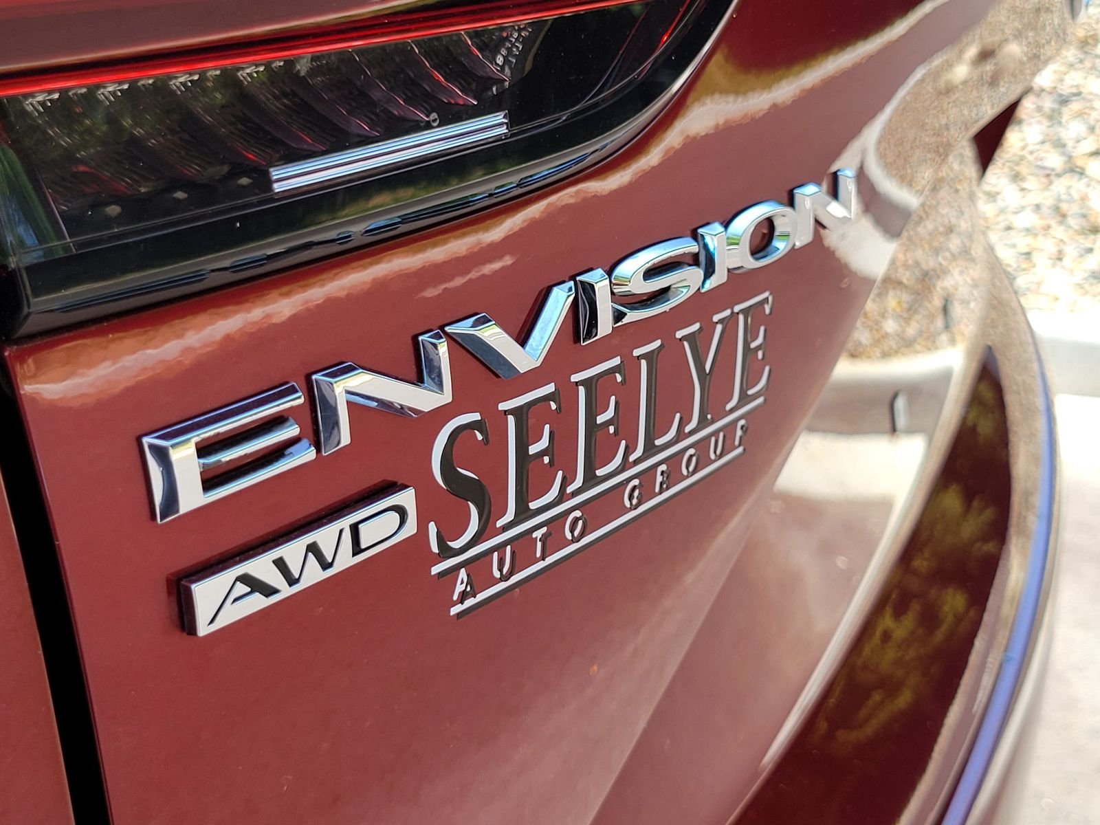 Used 2023 Red Buick Essence image 33