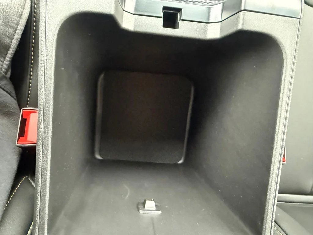 New 2026 Bright White Clear-Coat Exterior Paint Jeep  image 26
