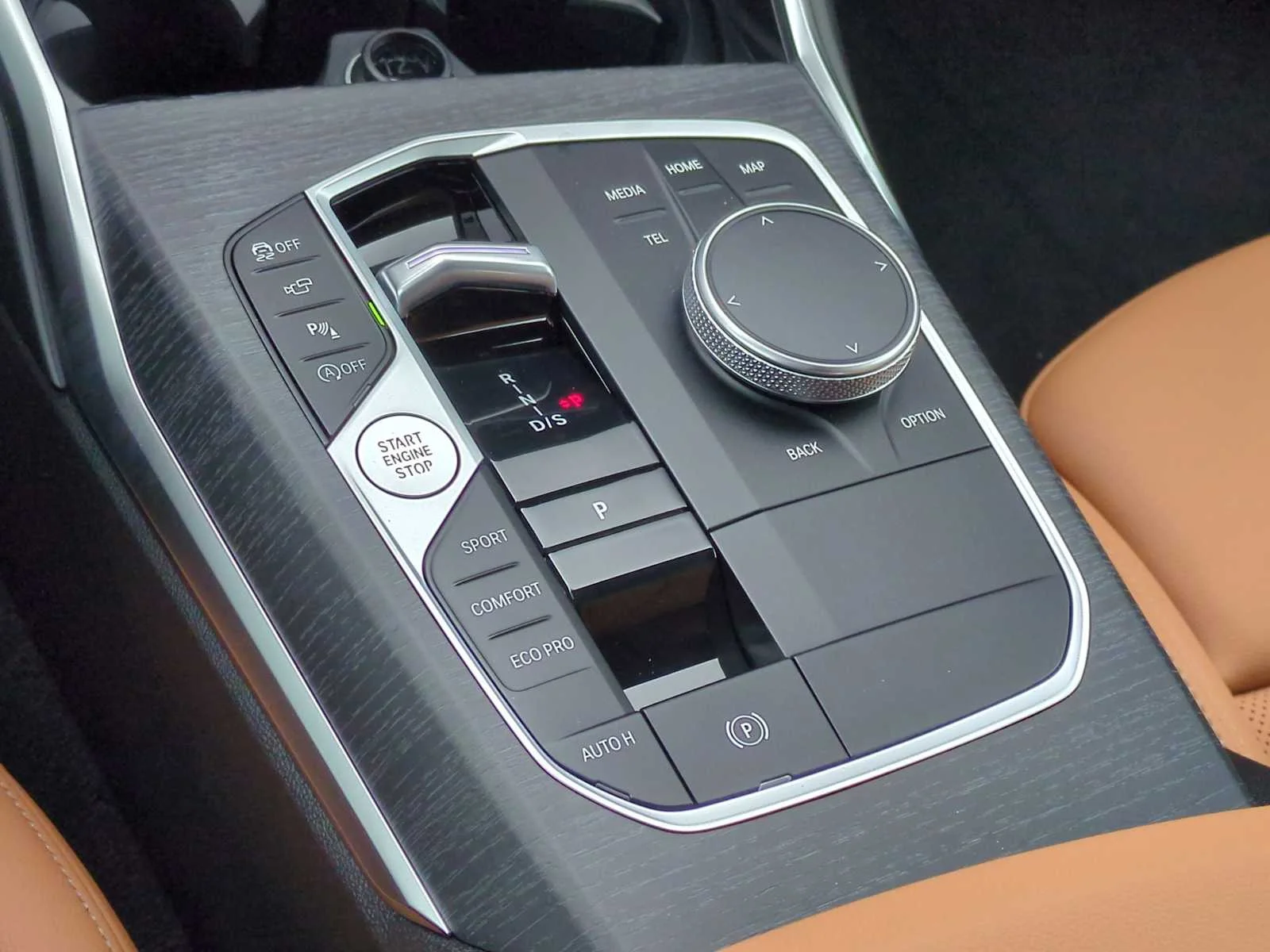 New 2026 Jet Black BMW 330i NA xDrive image 34