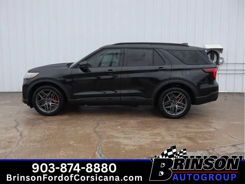 New 2026 Agate Black Metallic Ford ST image 3