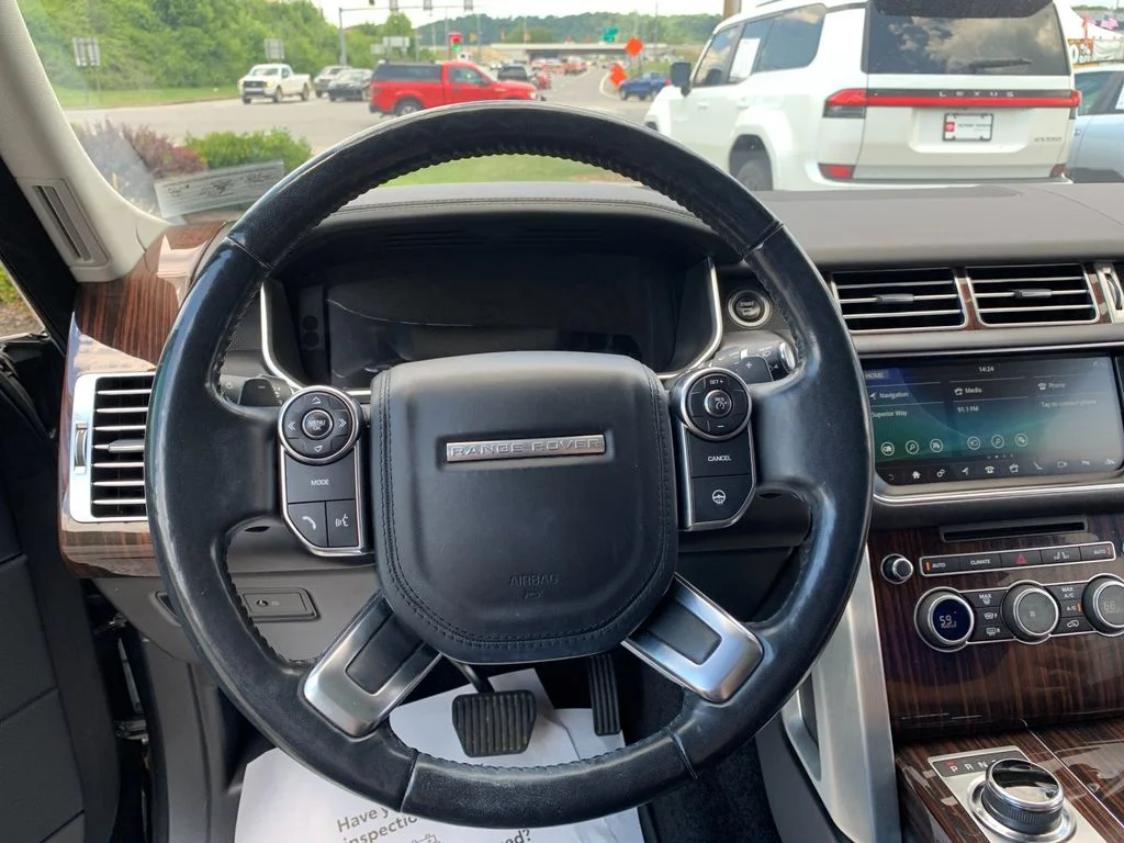 Used 2017  Land Rover 3.0L V6 Supercharged HSE image 19