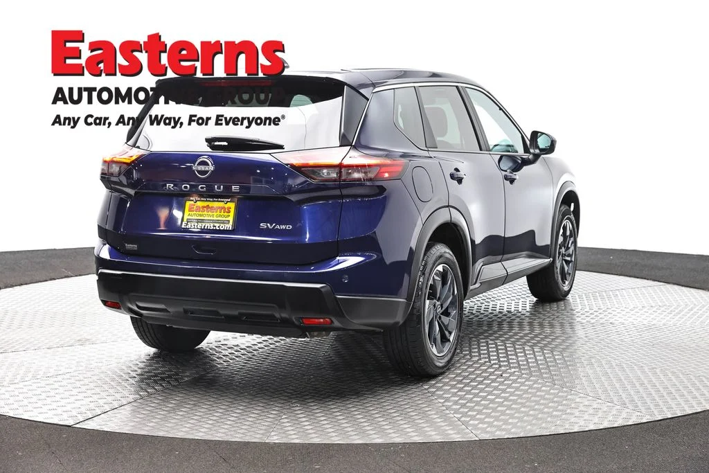 Used 2024 Blue Nissan SV image 5