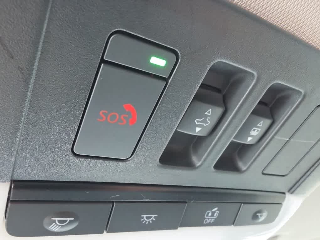 Used 2023 Gun Metallic Nissan SV image 38