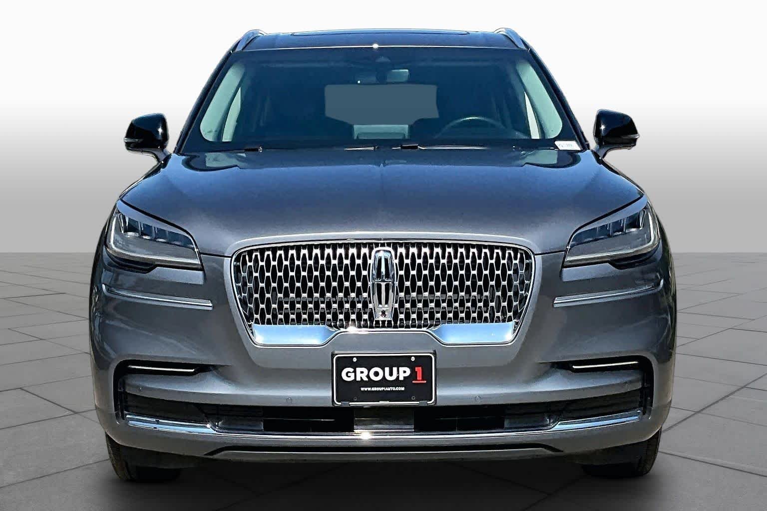 Used 2024 Asher Gray Metallic Clearcoat Lincoln Reserve image 6