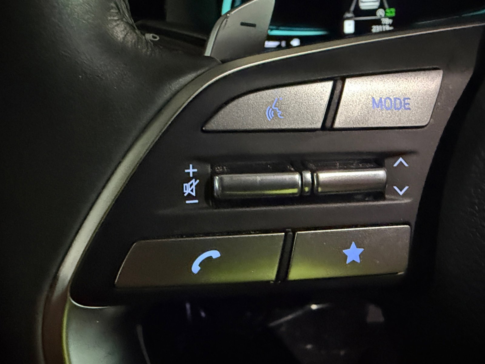 Used 2025 Abyss Black Pearl Hyundai XRT image 24