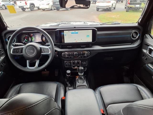 Certified Used 2024  Jeep  image 27