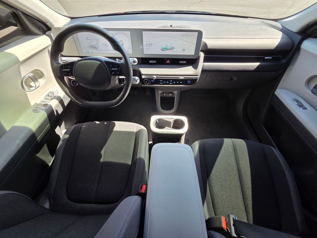 Used 2024 Black Hyundai SEL image 21