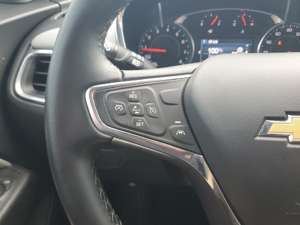Used 2024 Summit White Chevrolet LT image 16