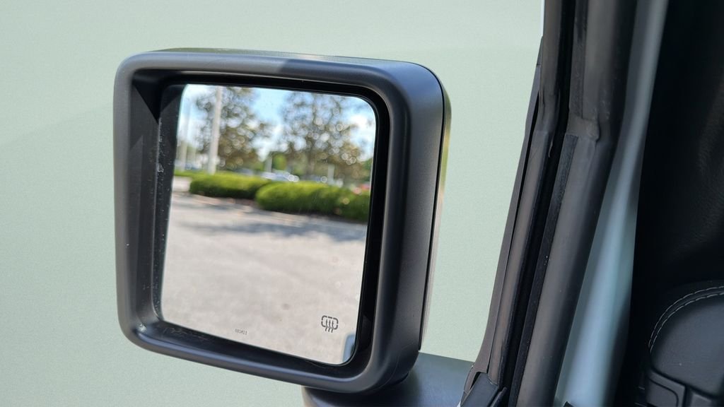 Used 2025 White Jeep Rubicon image 39