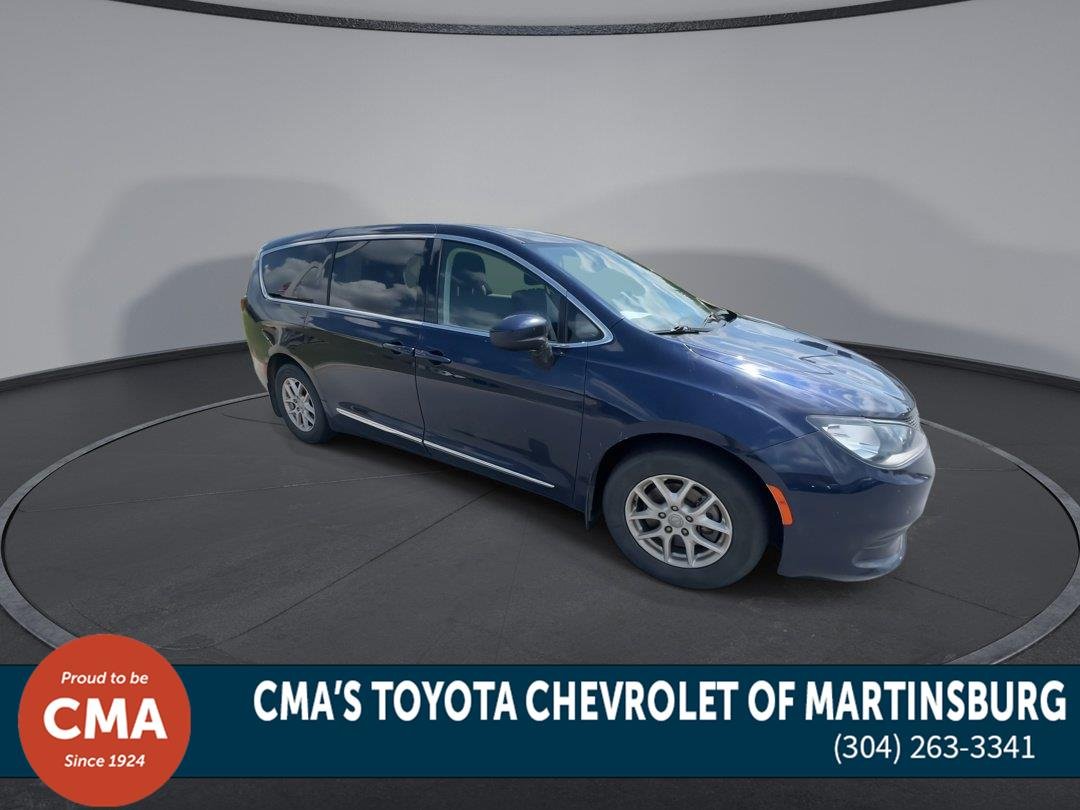 Used 2017 Chrysler Pacifica Touring with VIN 2C4RC1DG1HR529079 for sale in Martinsburg, WV