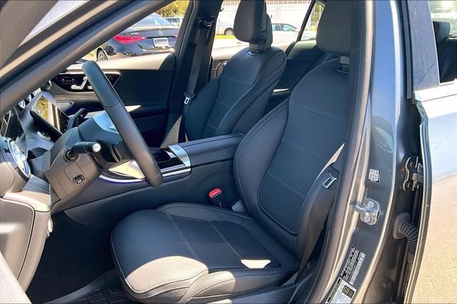 2025 Mercedes-Benz C-Class Sedan C 300 - Photo 8