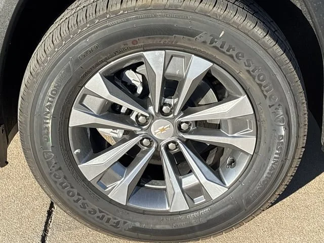 2027 Chevrolet Equinox LT - Photo 10
