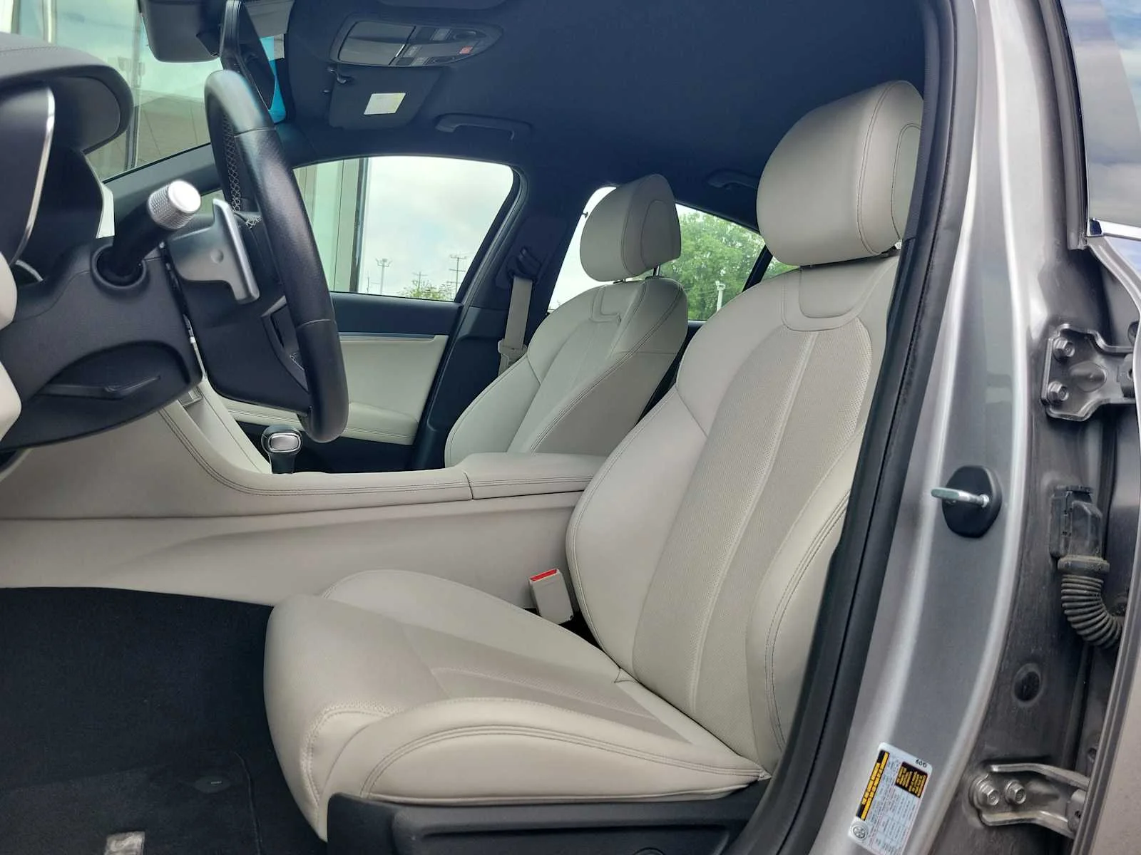 Used 2024 Silver Genesis 2.5T image 16