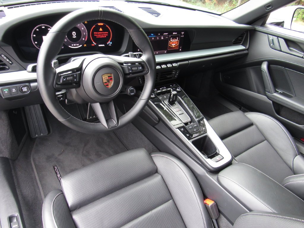 2025 Porsche 911 - Photo 20