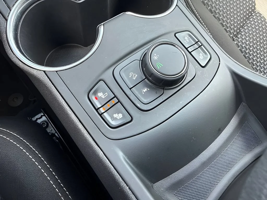 Used 2024 Sterling Metallic GMC SLE image 23