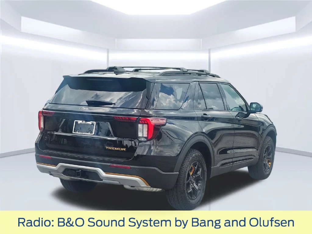 New 2026 Agate Black Metallic Ford Tremor® image 24