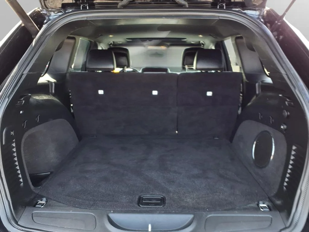 Certified Used 2021 Black Jeep Laredo X image 24
