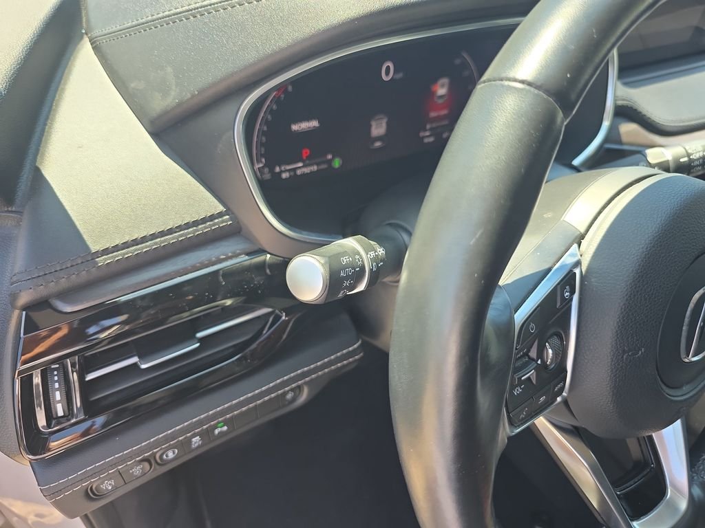 Used 2023  Acura Advance image 20