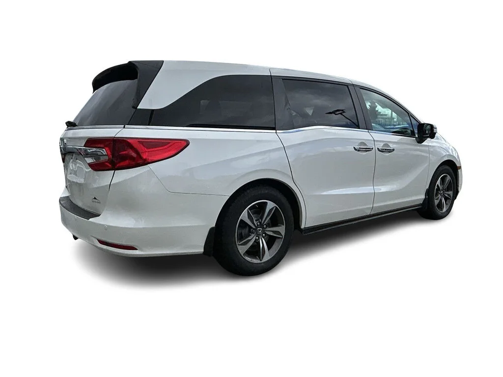 Used 2018 White Diamond Pearl Honda EXL Navi Dilawri Certified   Clean Title   Regular image 15