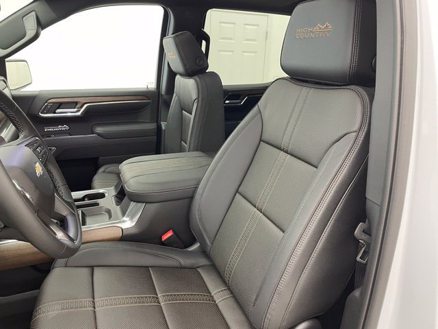 2026 Chevrolet Silverado 1500 High Country - Photo 11