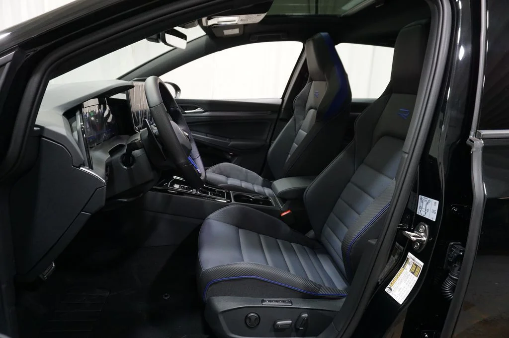 New 2026 Black Volkswagen 2.0T image 10