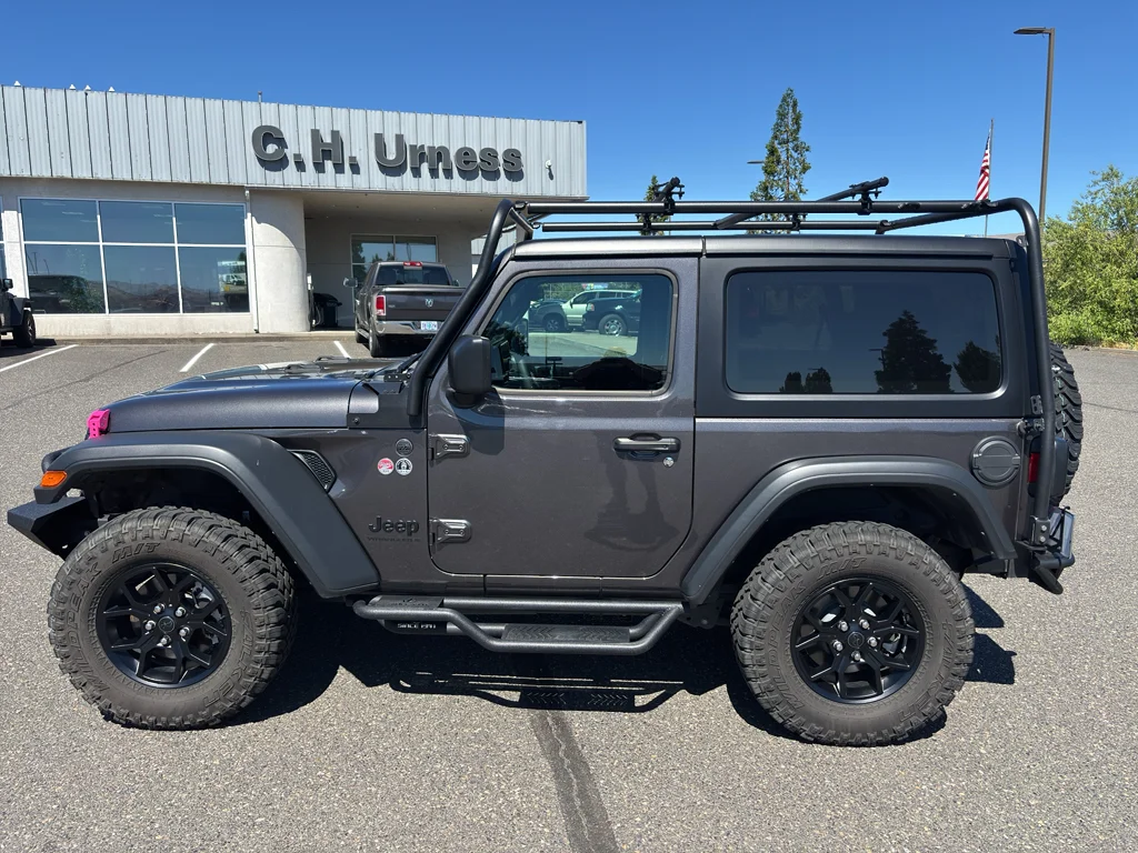 Used 2025 Granite Crystal Metallic Clearcoat Jeep Willys image 1