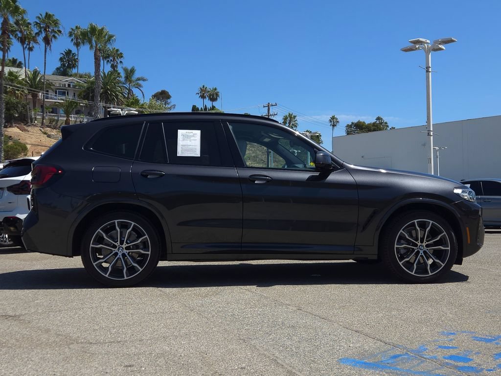 Used 2024 Dark Graphite Metallic BMW sDrive30i image 4