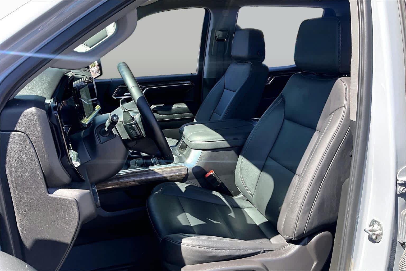 Used 2024 Slate Gray Metallic Chevrolet LT Trail Boss image 9