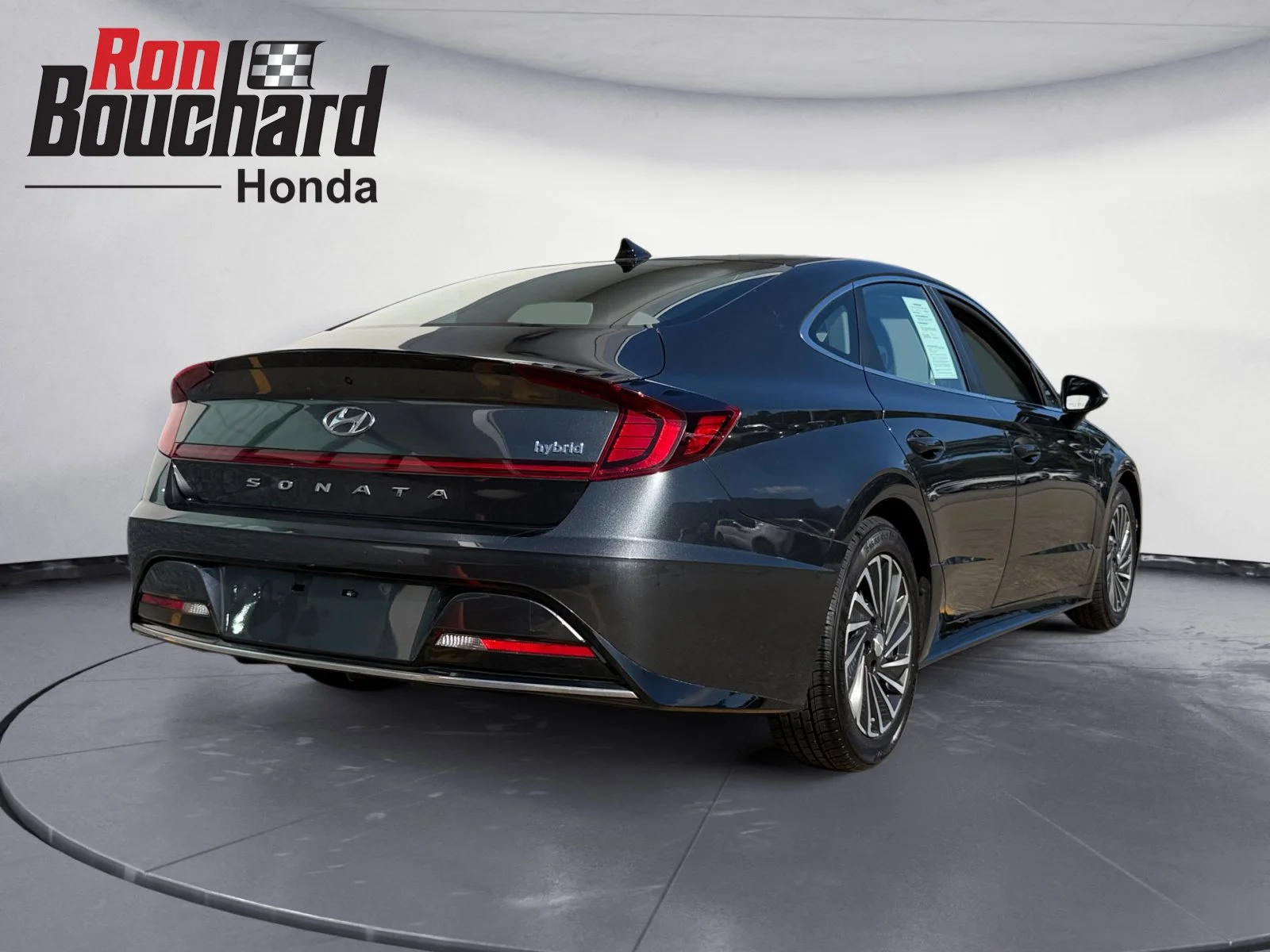Used 2022 Portofino Gray Hyundai SEL image 2