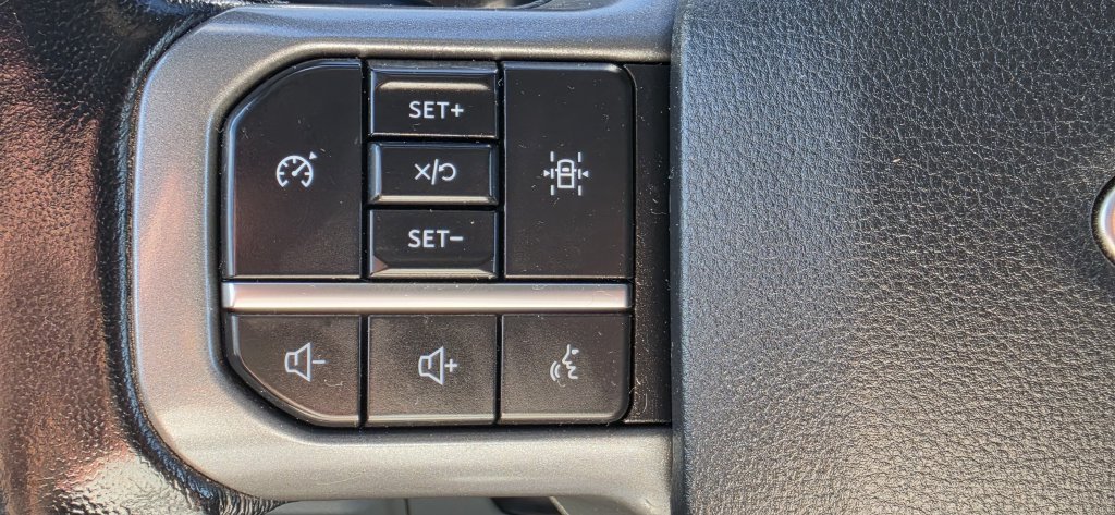 Used 2021 Oxford White Ford XLT image 17