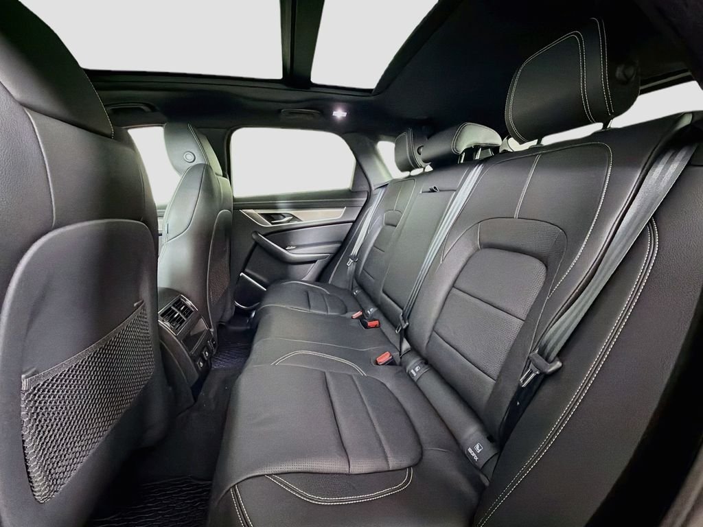 New 2026 Santorini Black Jaguar P250 R-Dynamic S image 26