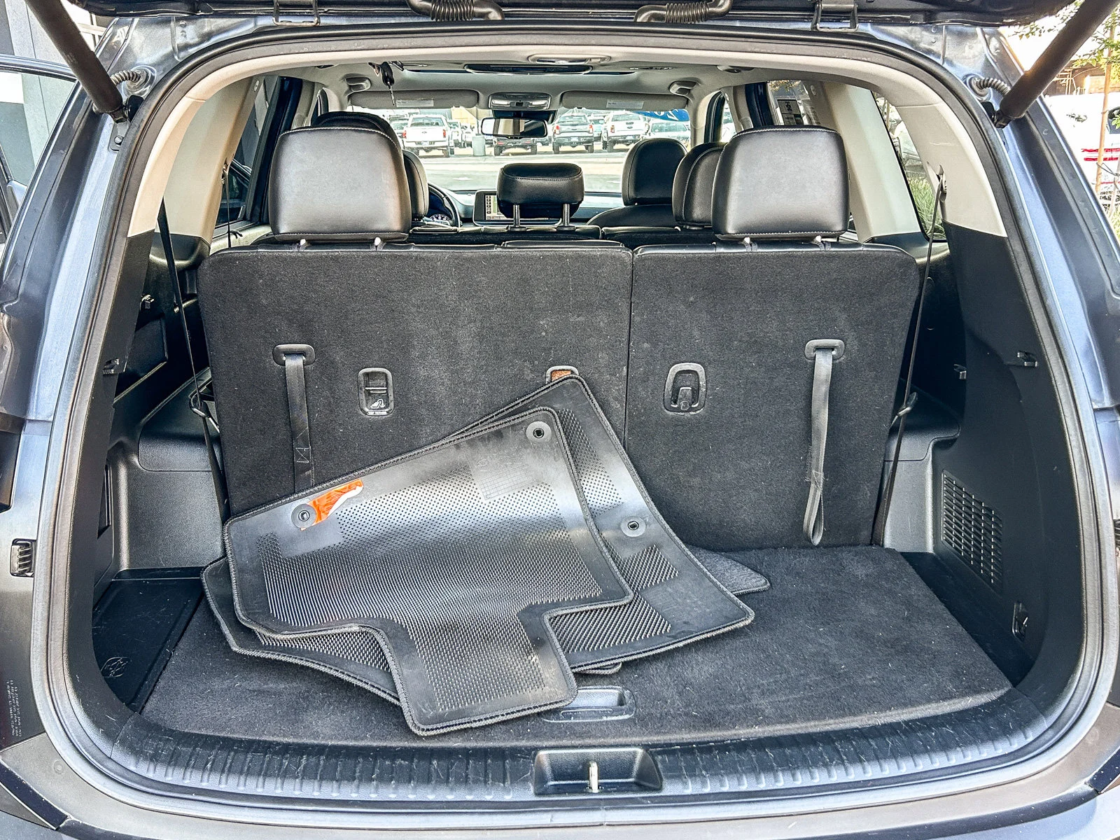 Used 2020 Gravity Grey Kia EX image 33
