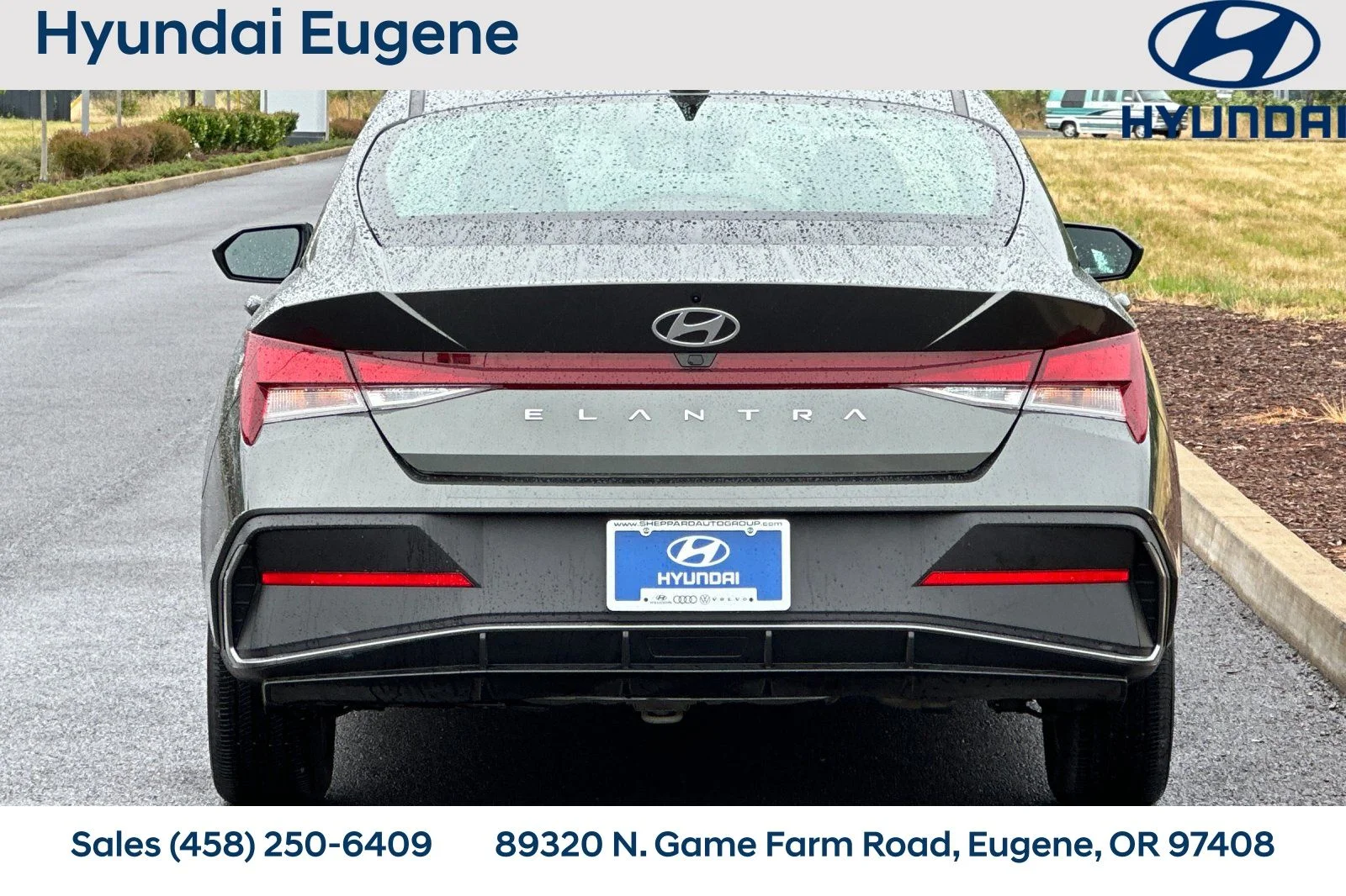 Used 2024 Gray Hyundai SEL image 4