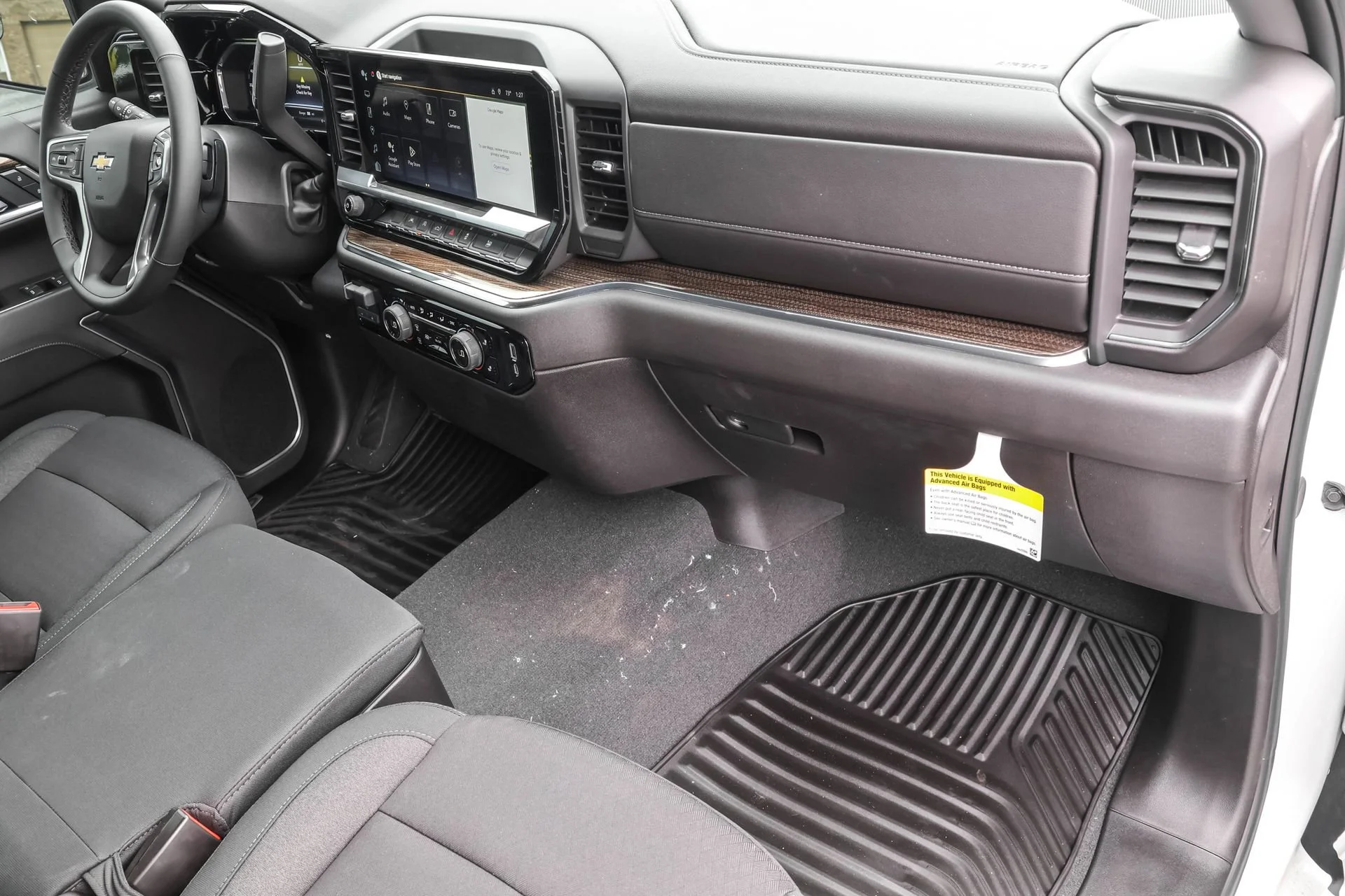 New 2025 Summit White Chevrolet LT (2FL) image 43
