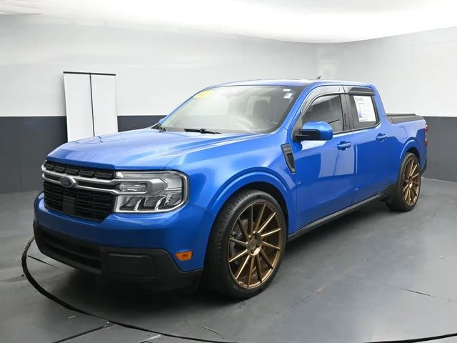 Used 2022 Blue Ford Lariat image 3