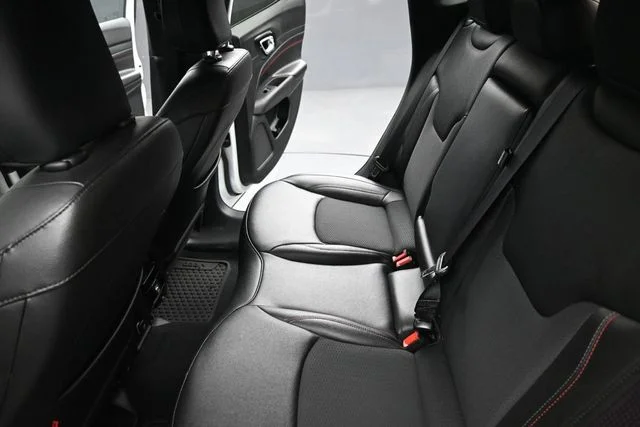 2025 Jeep Compass Trailhawk - Photo 15