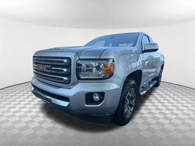 Used 2016 QUICKSILVER METALLIC GMC 4WD SLE image 1