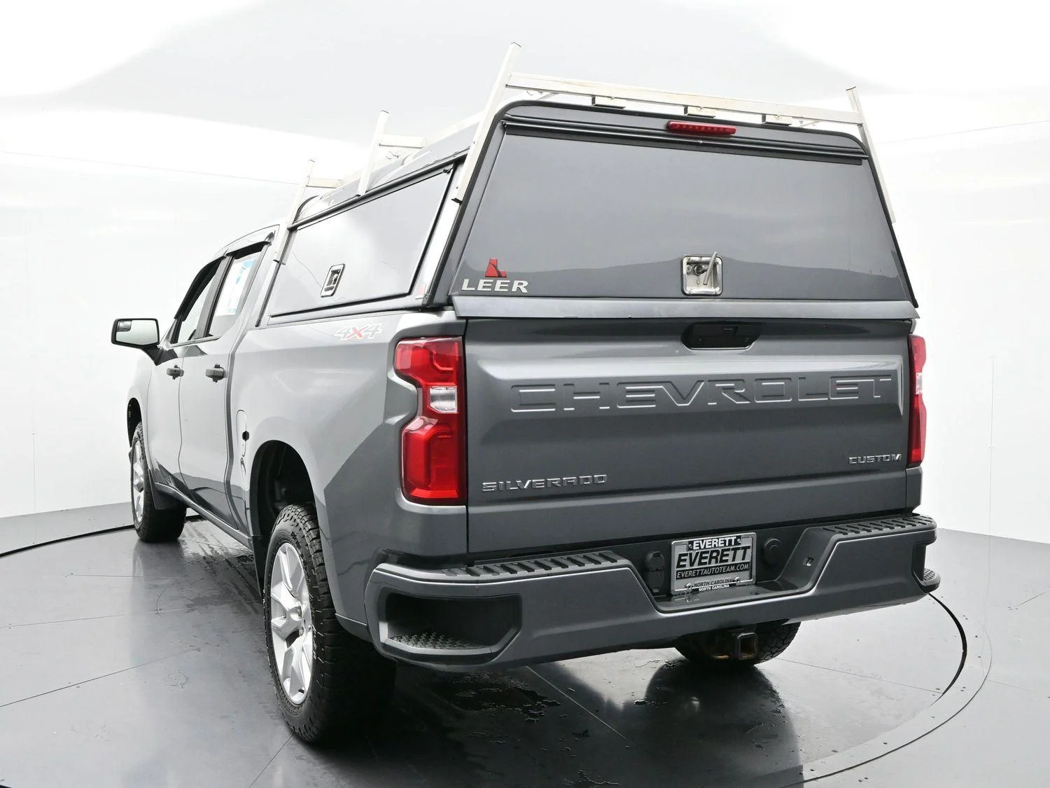 Used 2021 SATIN STEEL METALLIC Chevrolet Custom image 6