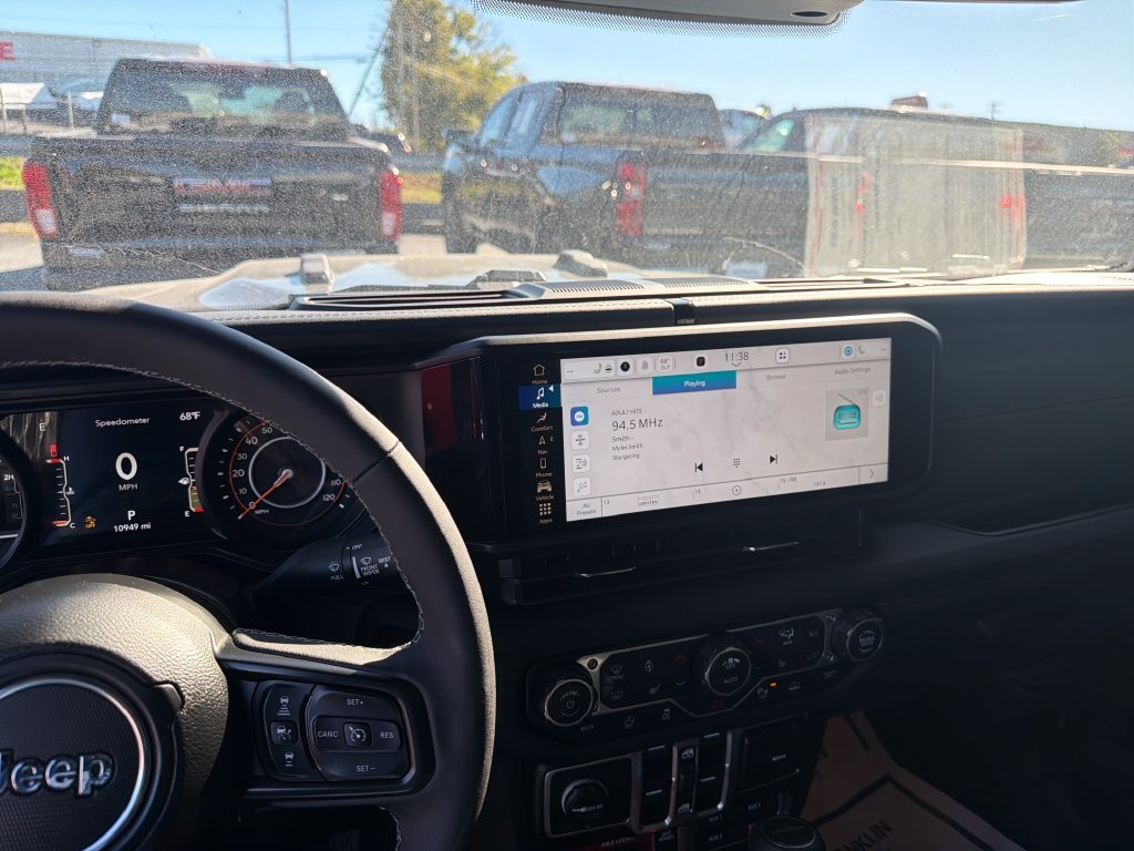 Used 2026 Black Jeep Mojave X image 20